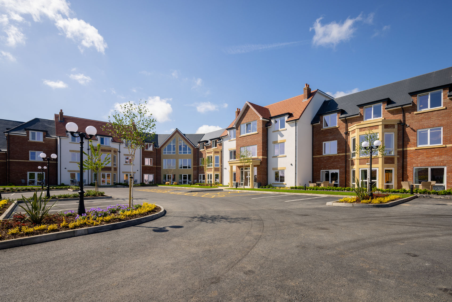Louth Manor Entrnce